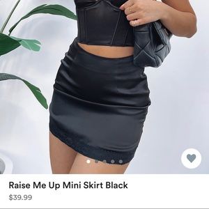Raise me up mini skirt in BLACK - XS